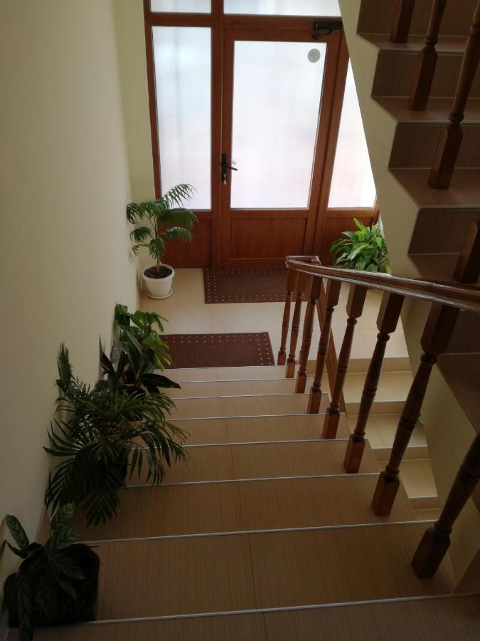 Guest House Benita Devin Exterior foto