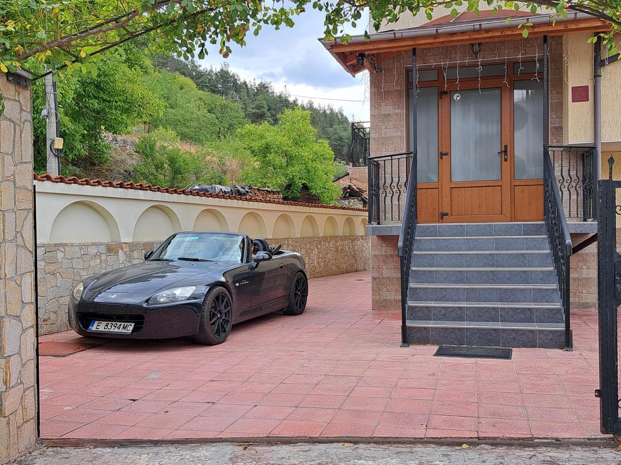 Guest House Benita Devin Exterior foto