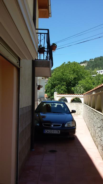 Guest House Benita Devin Exterior foto